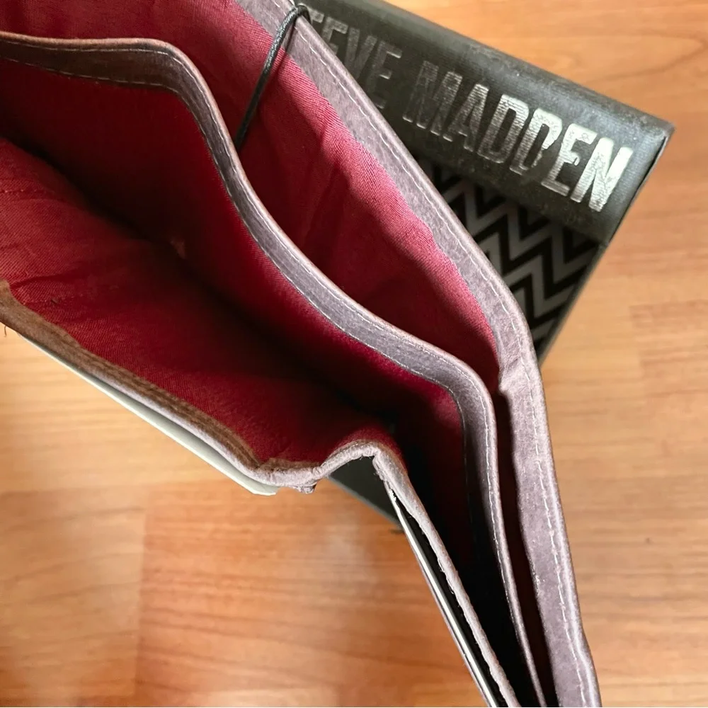 NIB Steve Madden Leather Trifold Wallet